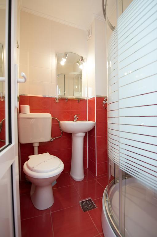 Hotel Gura Diham Buşteni Exteriér fotografie